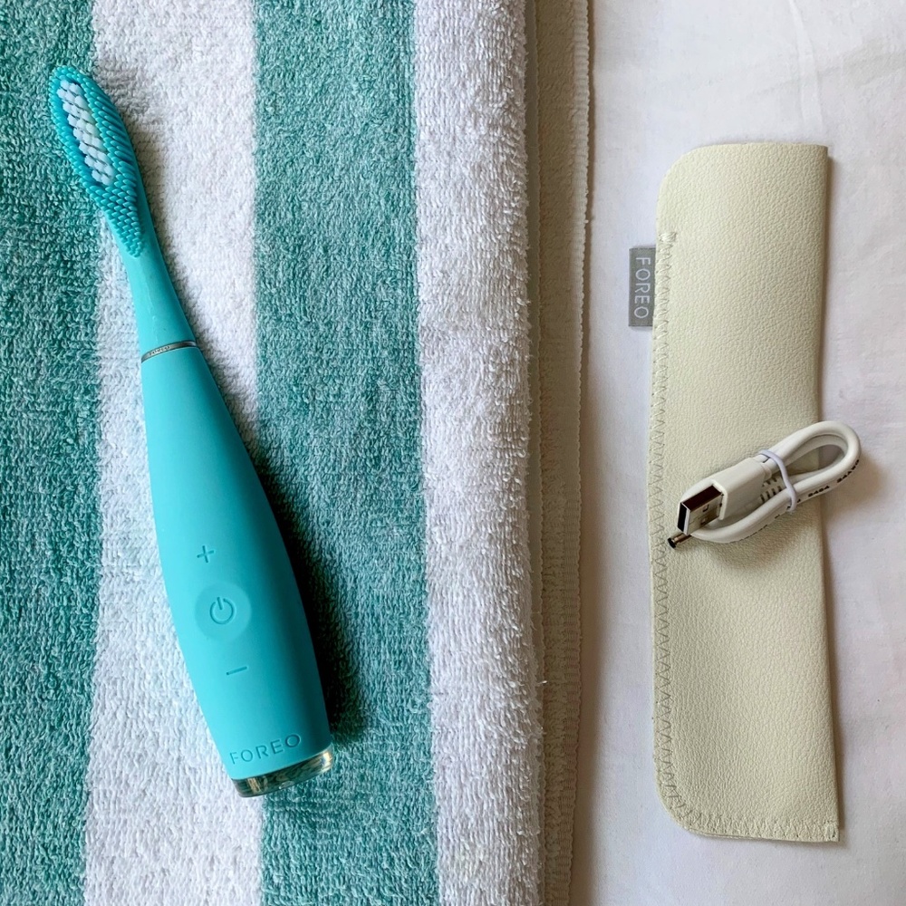 Foreo Issa 2 Leather Pouch for Electric Toothbrush